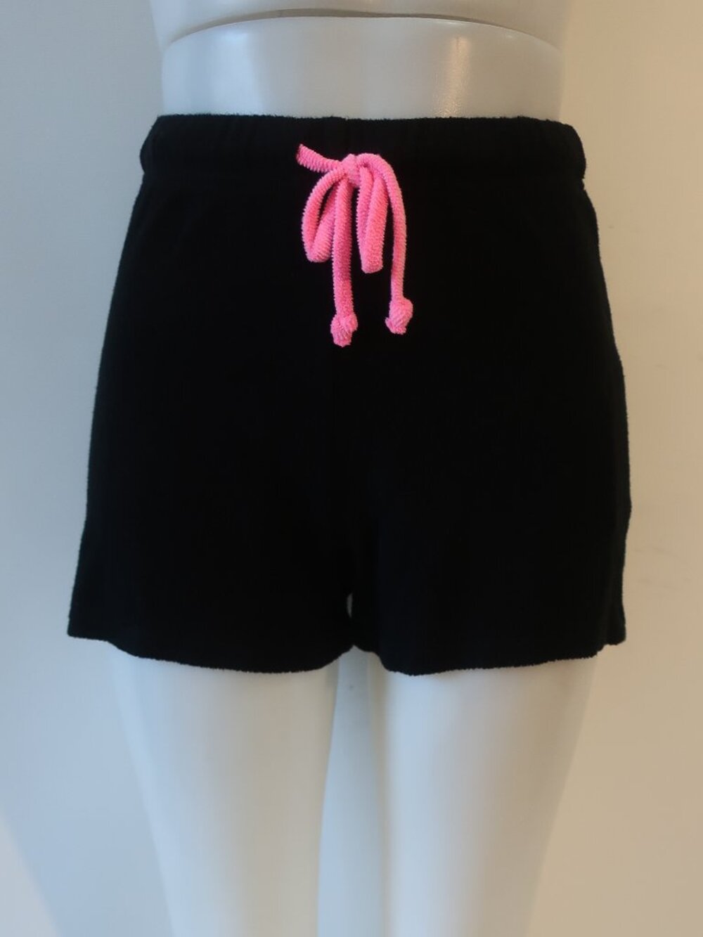 NWT Women Michael Lauren Black (Item-356) Terry Baltimore Sweat Short L